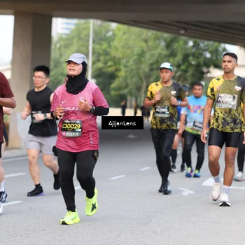 Runner Photo 6455791