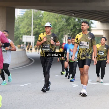 Runner Photo 6455875