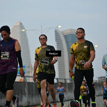 Runner Photo 6455889