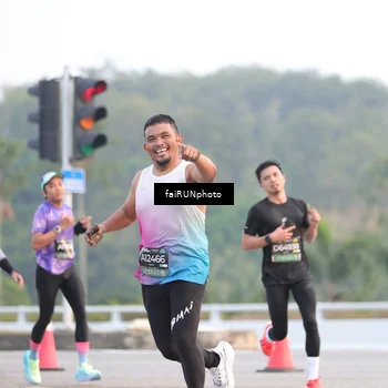 Runner Photo 6455944