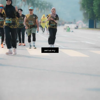 Runner Photo 6456001