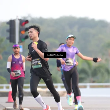 Runner Photo 6456009