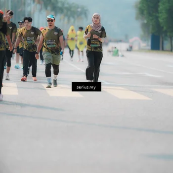 Runner Photo 6456015