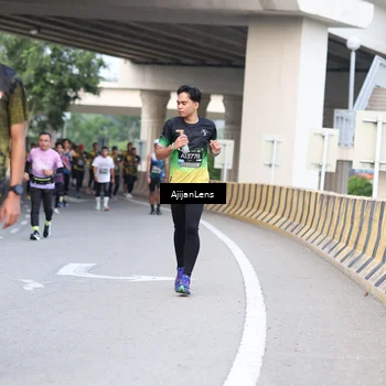 Runner Photo 6456053