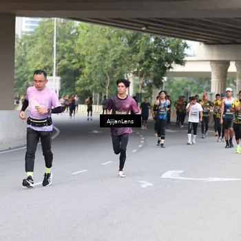 Runner Photo 6456113
