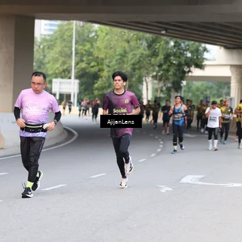 Runner Photo 6456157
