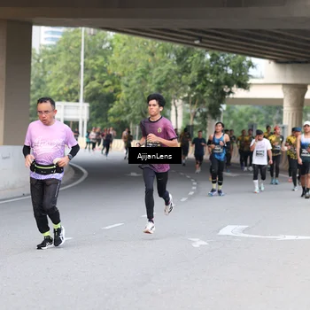 Runner Photo 6456242