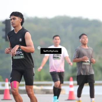 Runner Photo 6456274
