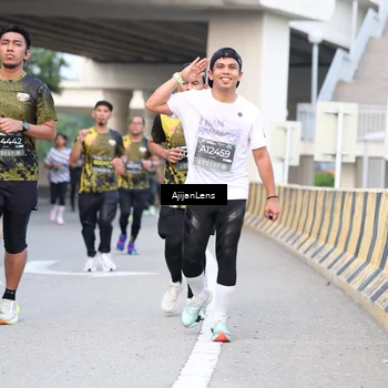 Runner Photo 6456333