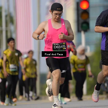 Runner Photo 6456335