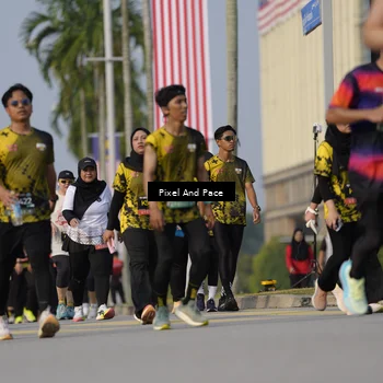Runner Photo 6456337