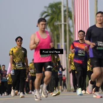 Runner Photo 6456354