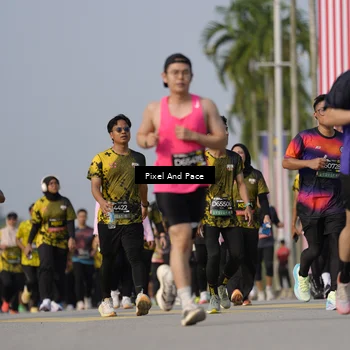 Runner Photo 6456363