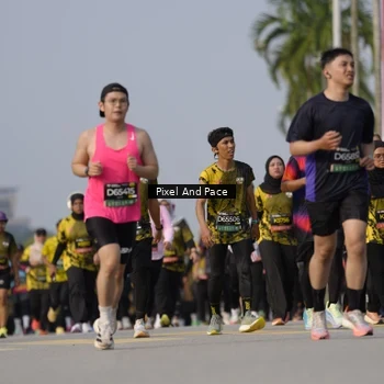 Runner Photo 6456369
