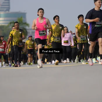 Runner Photo 6456377