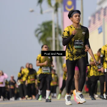 Runner Photo 6456403