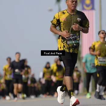 Runner Photo 6456411