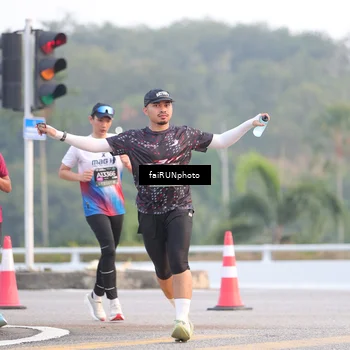 Runner Photo 6456436