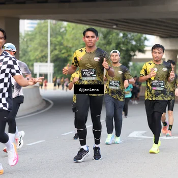 Runner Photo 6456444