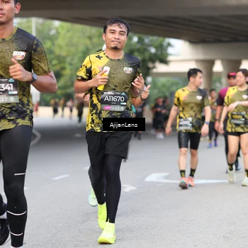 Runner Photo 6456475