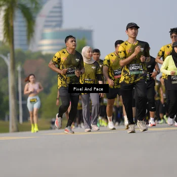 Runner Photo 6456536