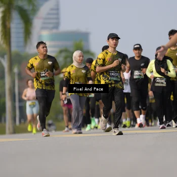 Runner Photo 6456537