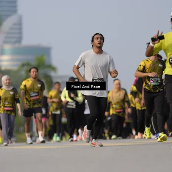 Runner Photo 6456564
