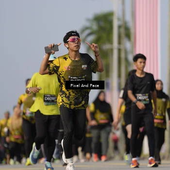Runner Photo 6456574
