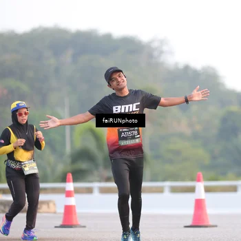Runner Photo 6456617