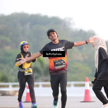 Runner Photo 6456642