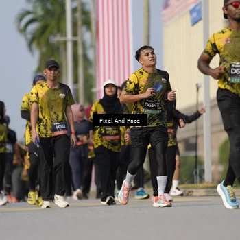 Runner Photo 6456645