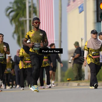 Runner Photo 6456649