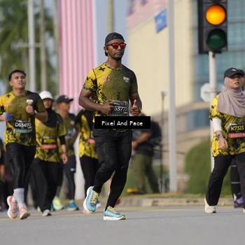 Runner Photo 6456651