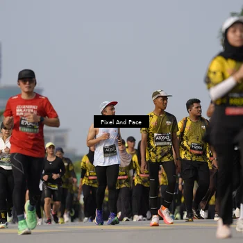 Runner Photo 6456753