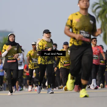 Runner Photo 6456795