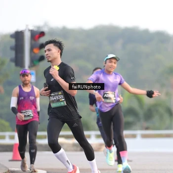 Runner Photo 6456859