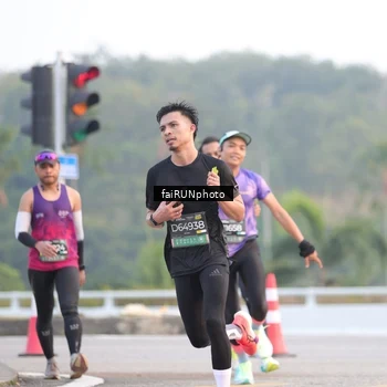 Runner Photo 6456864