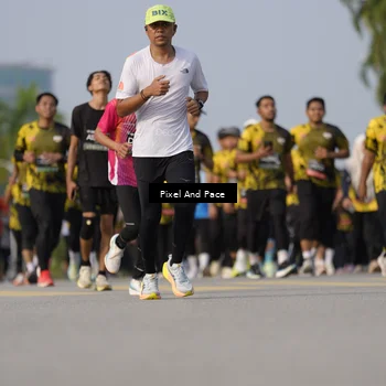 Runner Photo 6456877