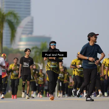 Runner Photo 6456913