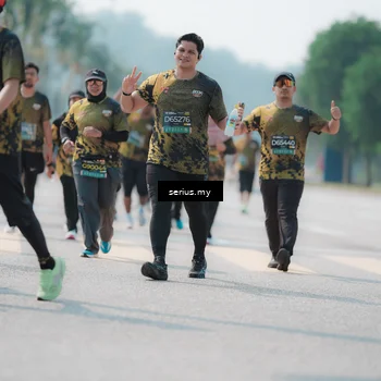 Runner Photo 6456921