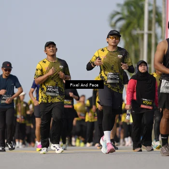 Runner Photo 6456932