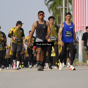 Runner Photo 6457006