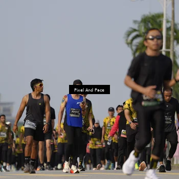 Runner Photo 6457011