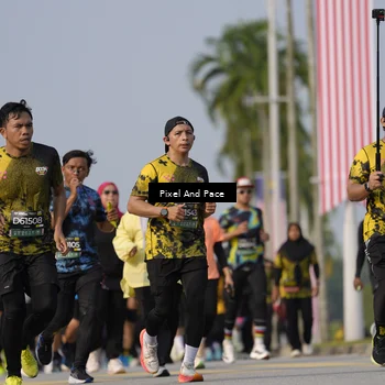 Runner Photo 6457032