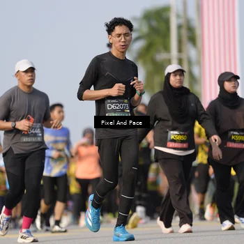 Runner Photo 6457045