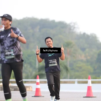 Runner Photo 6457056