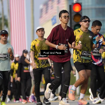 Runner Photo 6457181