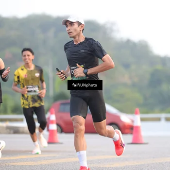 Runner Photo 6457190
