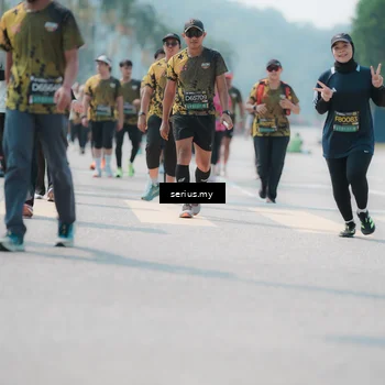 Runner Photo 6457192
