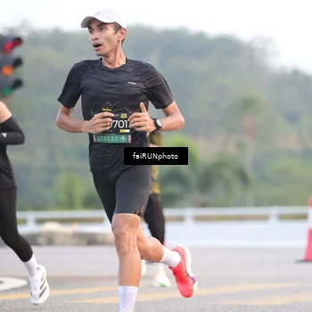 Runner Photo 6457197